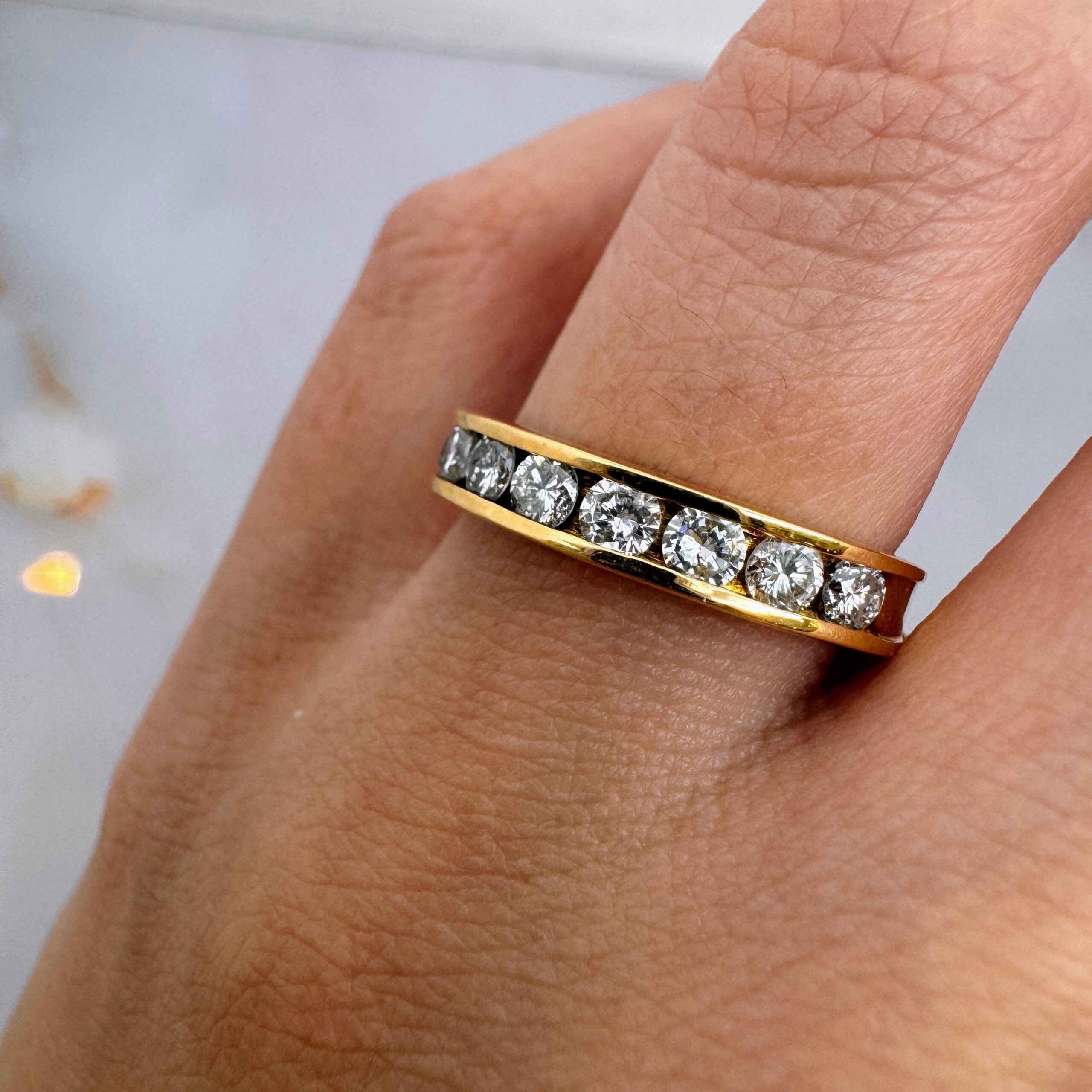 Cintillo Oro 18kt - Medio Riviere