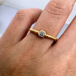 Cintillo Oro 18 kt - Solitario Susano
