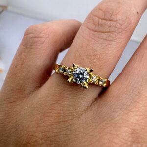Cintillo Oro 18 kt - Zafiros Blancos