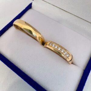 Alianzas Italianas 6,5 - 7 zafiros blancos (Oro 18kt)