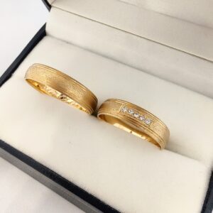 Alianzas Italianas 8,5 - Fresadas doble borde con Zafiros Blancos (oro 18 kt)