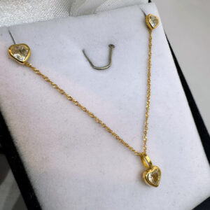 Conjunto Dije y aros Corazón zafiros blancos - oro 18kt