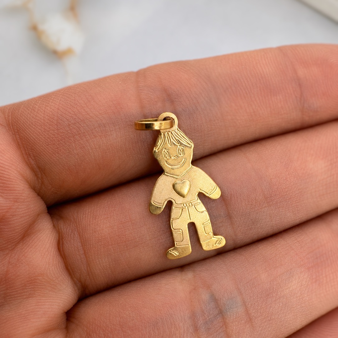 Dije Nene Oro 18K – Corazón en relieve