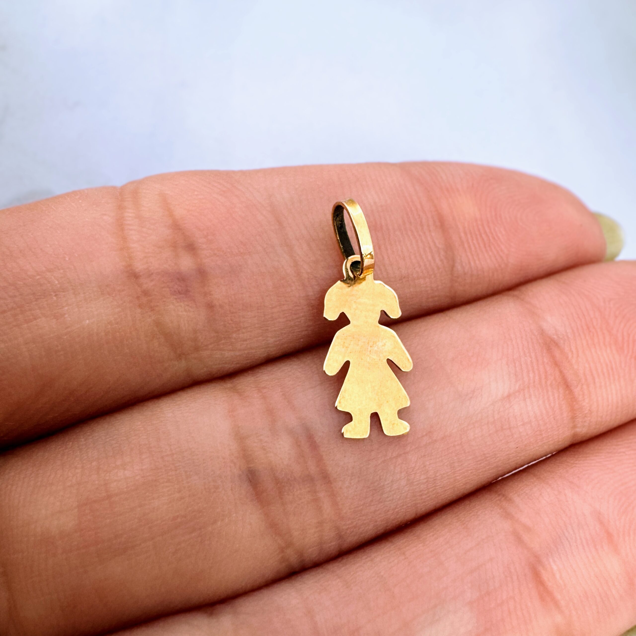 Dije Nena Oro 18K – Lisa