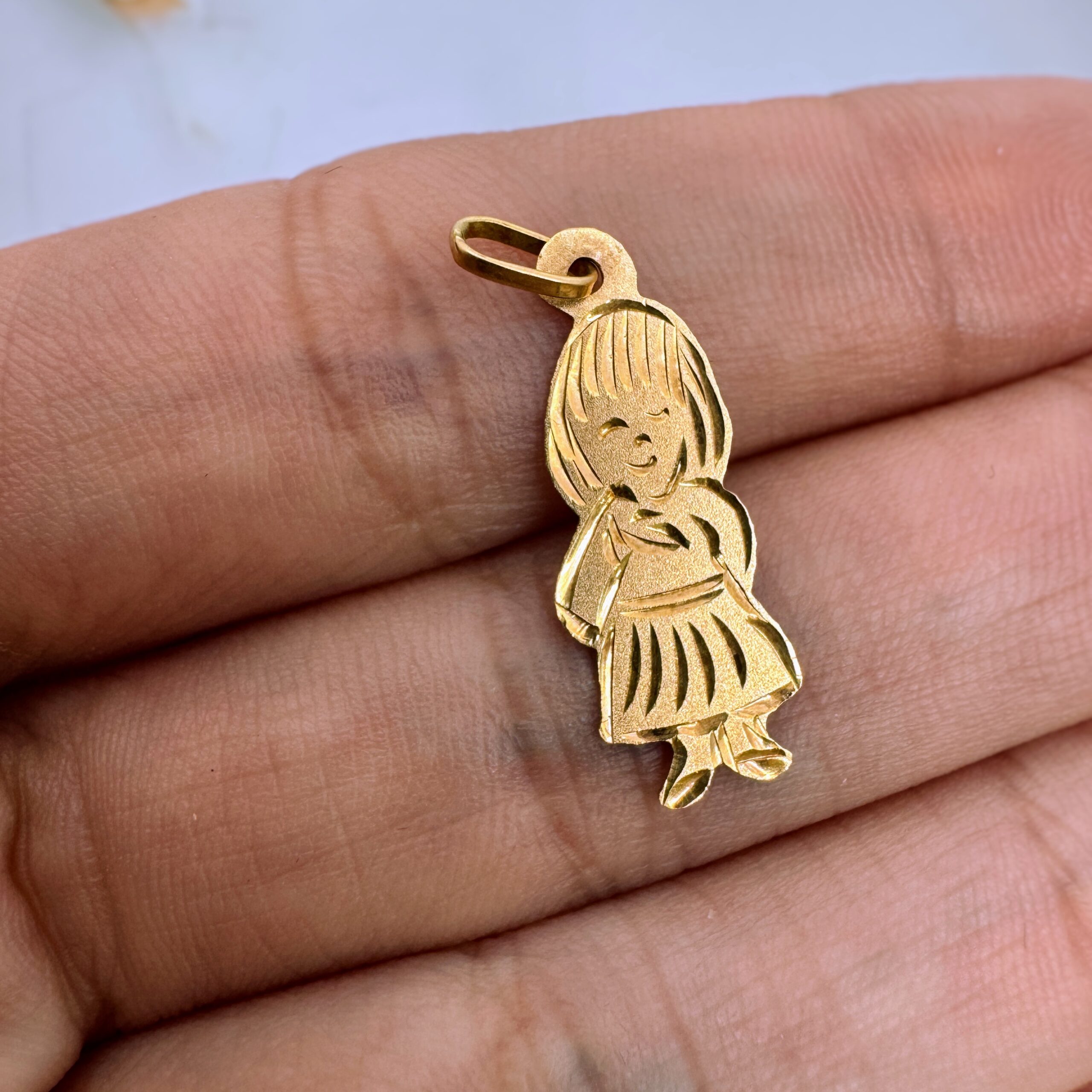 Dije Nena Oro 18K – Medida 2